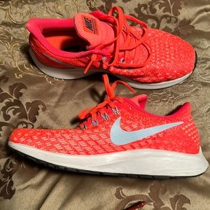 Nike tennis shoes